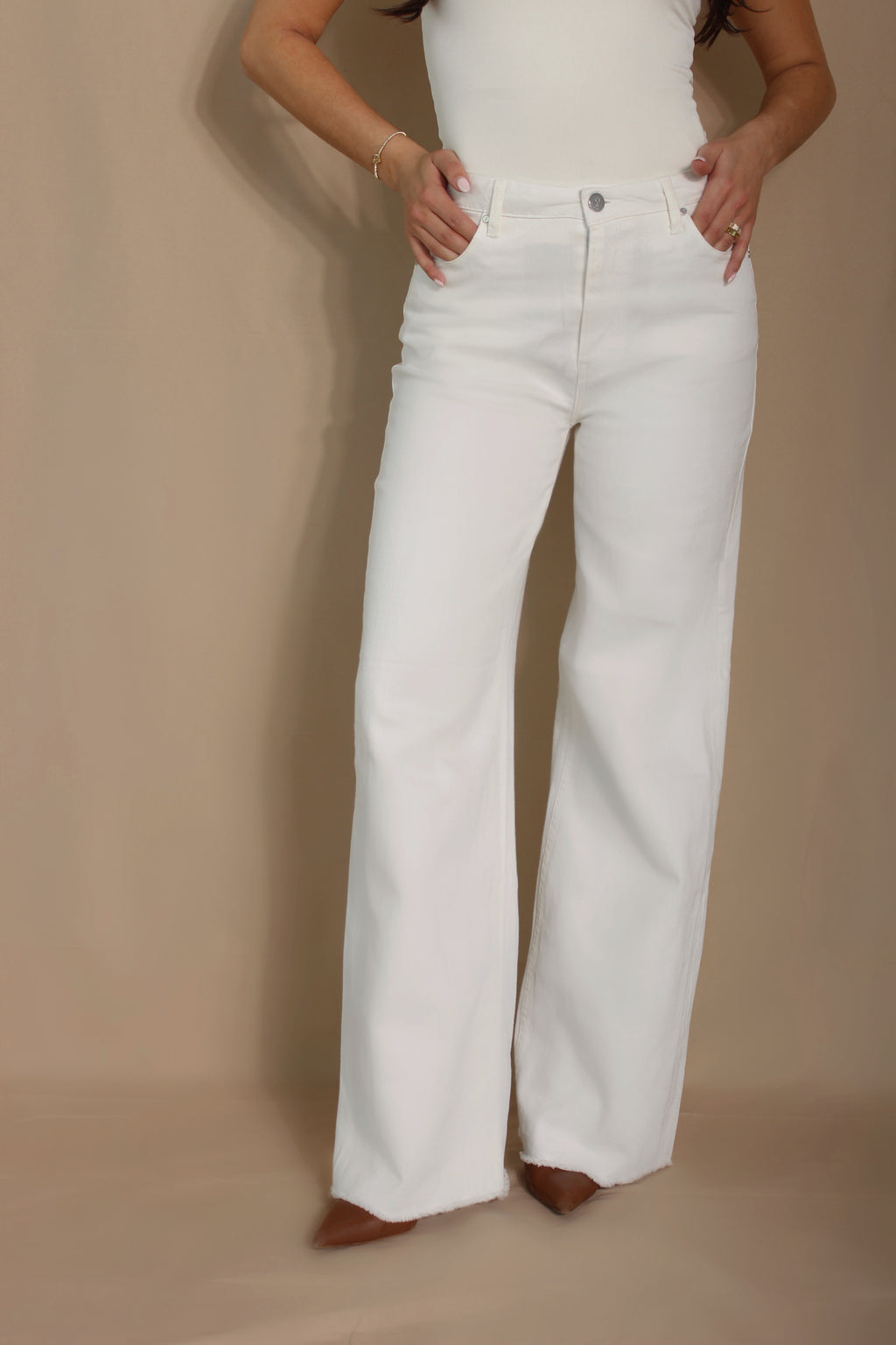 Off White Wide Leg Jean