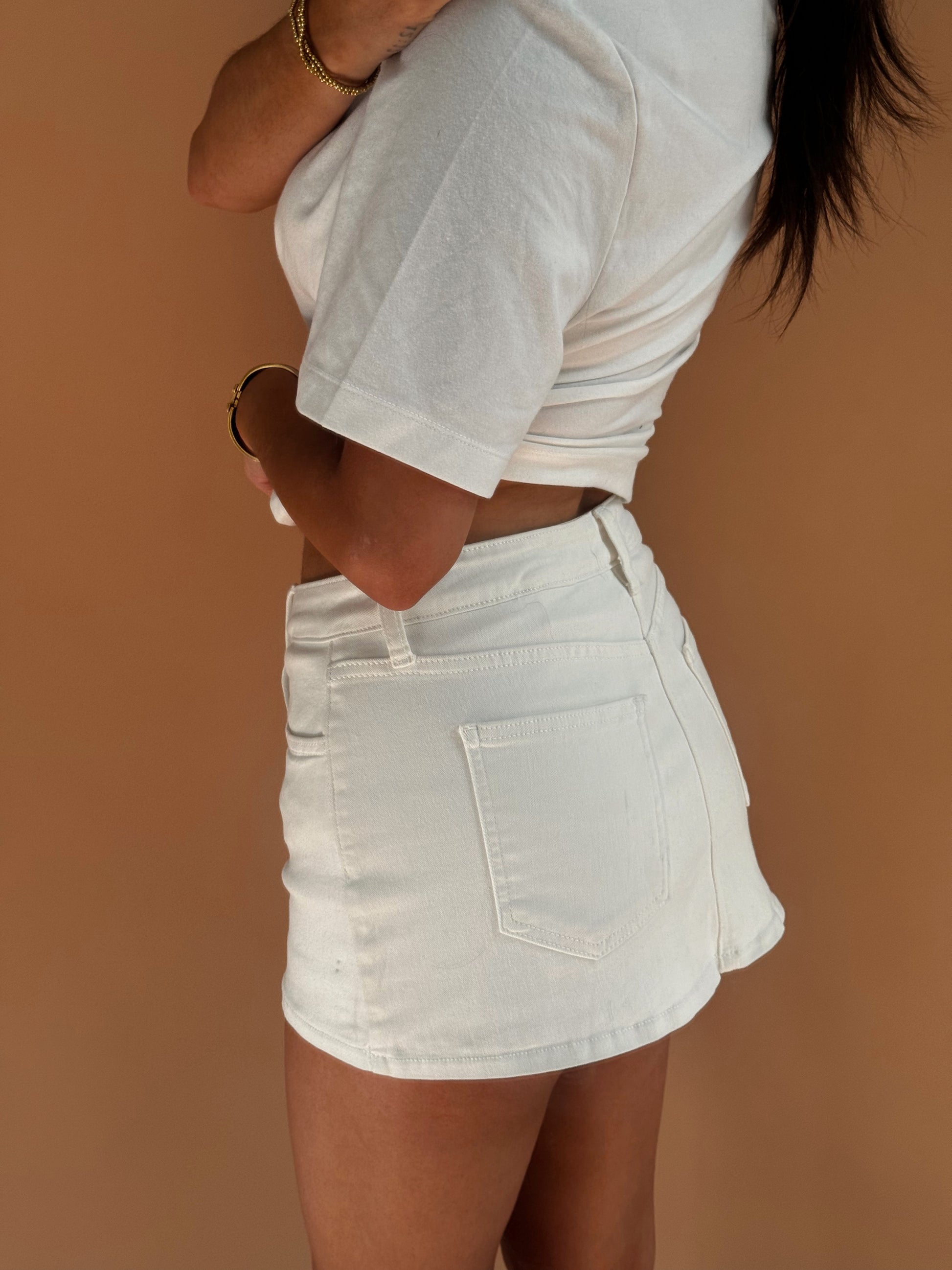 White denim skirt